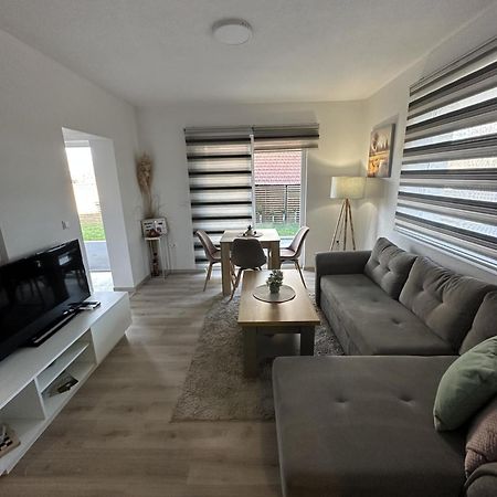 Ammirevole Ravne Apartments Visoko Exteriör bild