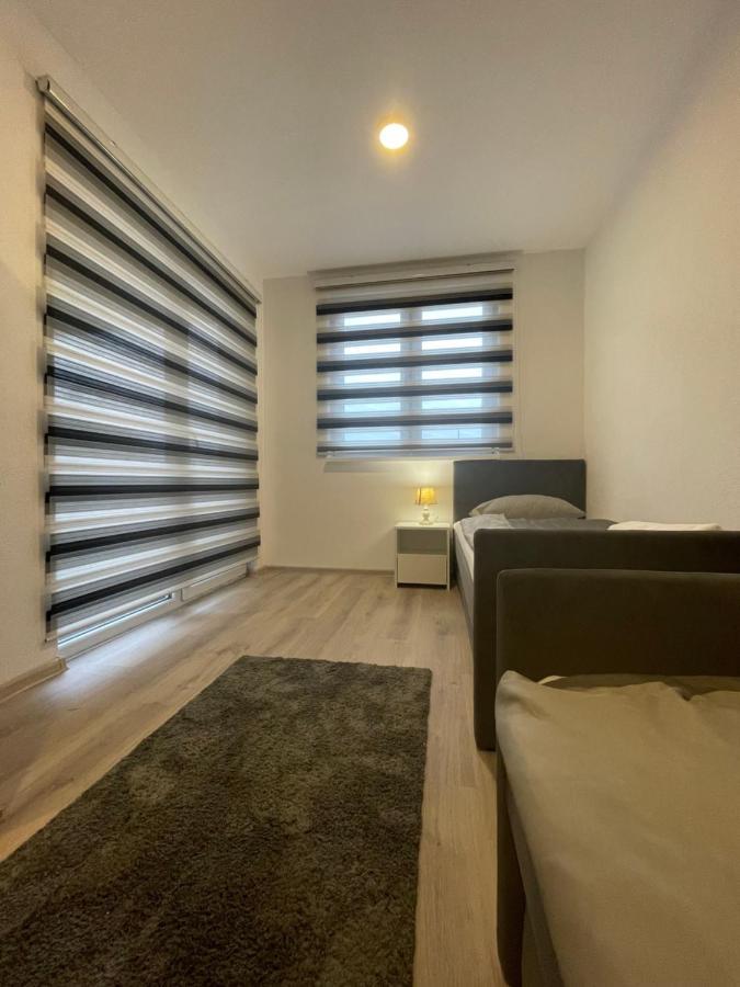 Ammirevole Ravne Apartments Visoko Exteriör bild