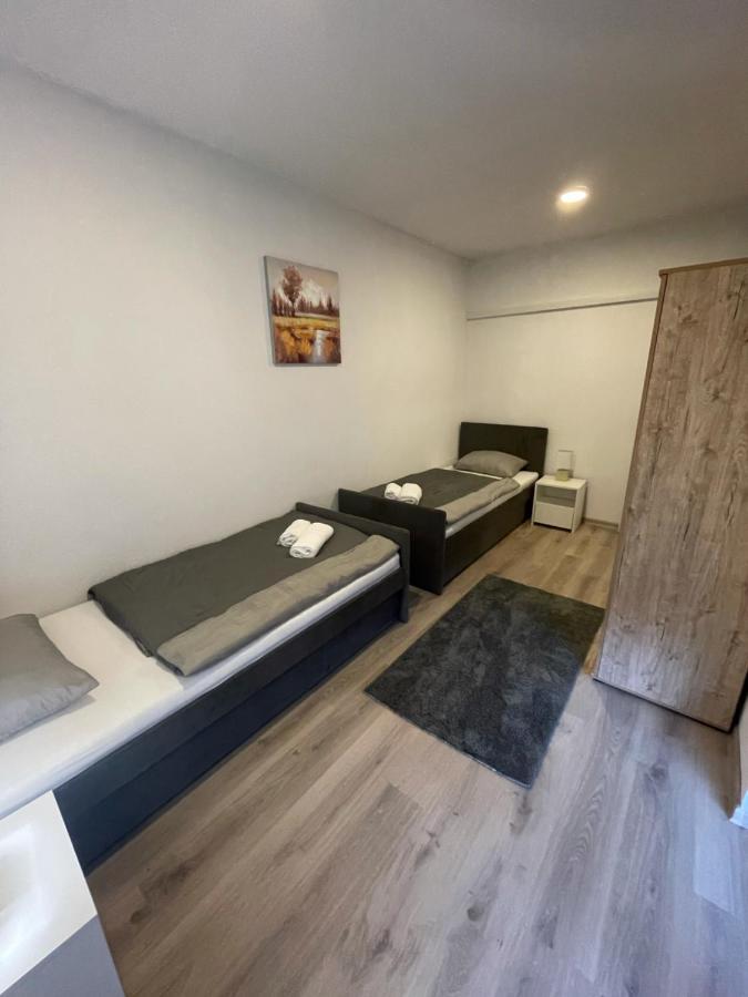 Ammirevole Ravne Apartments Visoko Exteriör bild