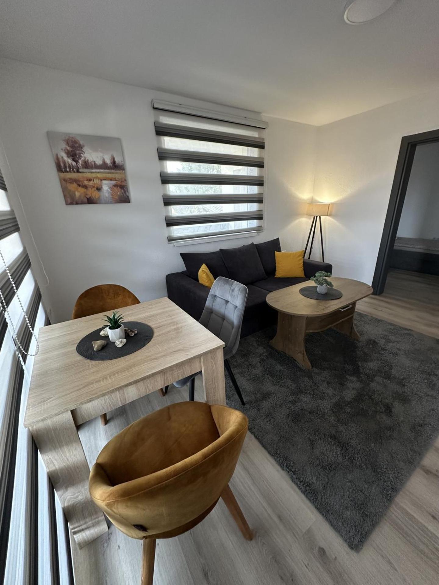 Ammirevole Ravne Apartments Visoko Exteriör bild