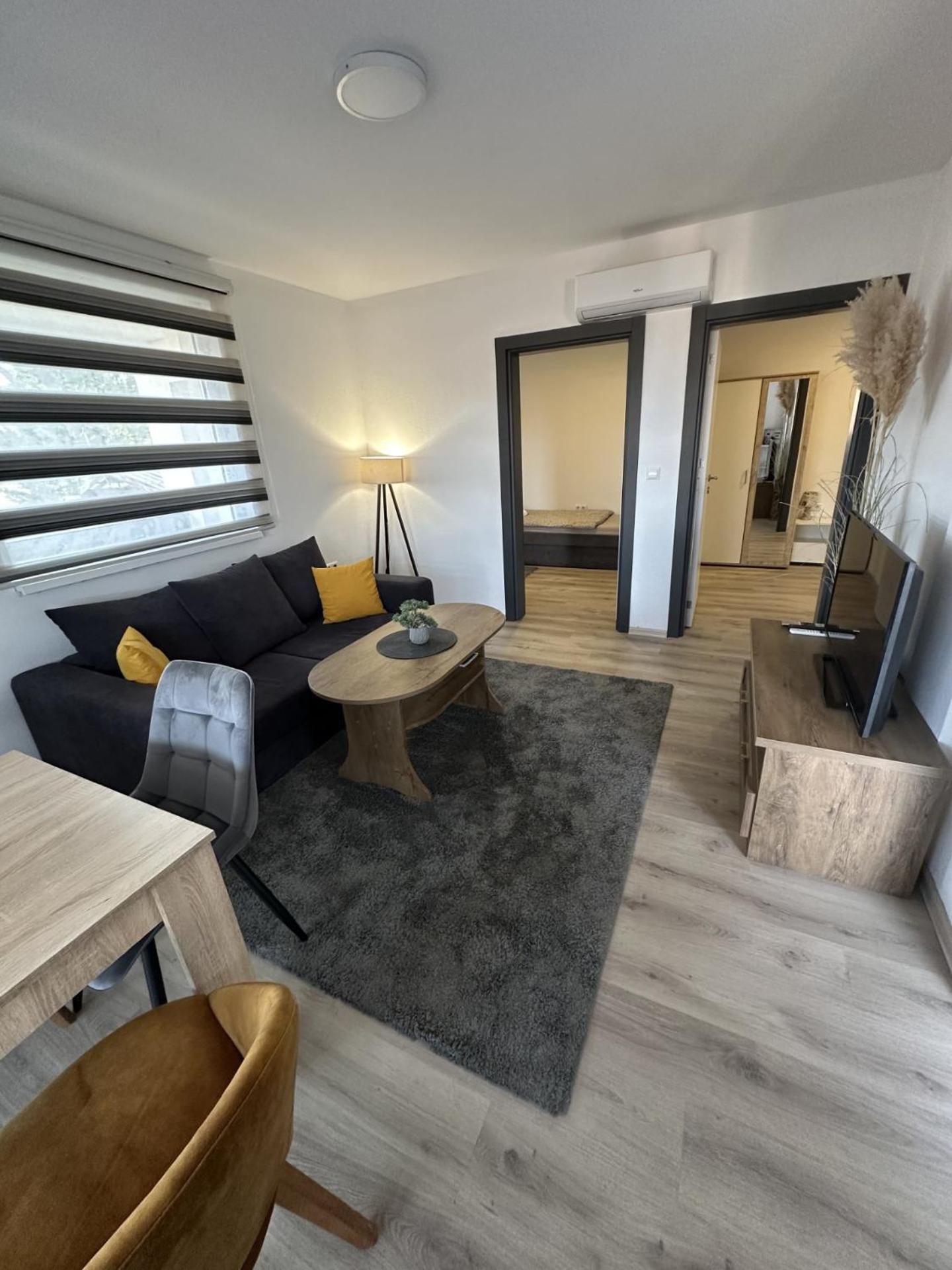 Ammirevole Ravne Apartments Visoko Exteriör bild